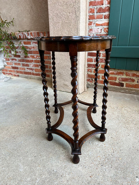Antique English OVAL Side Center Table BARLEY TWIST Tiger Oak Jacobean c1920