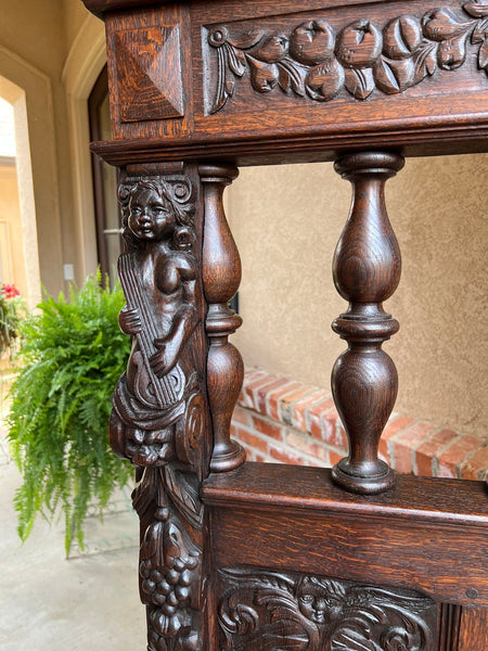19th century French Hall Bench Settle Renaissance Carved Oak Cherub Black Forest