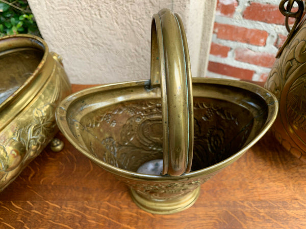 Antique English Embossed Repousse Brass Jardinière Planter Vase Rampant Lion