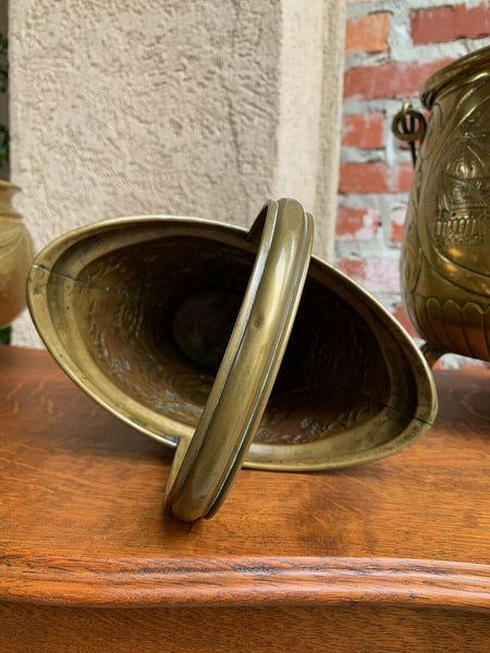 Antique English Embossed Repousse Brass Jardinière Planter Vase Rampant Lion