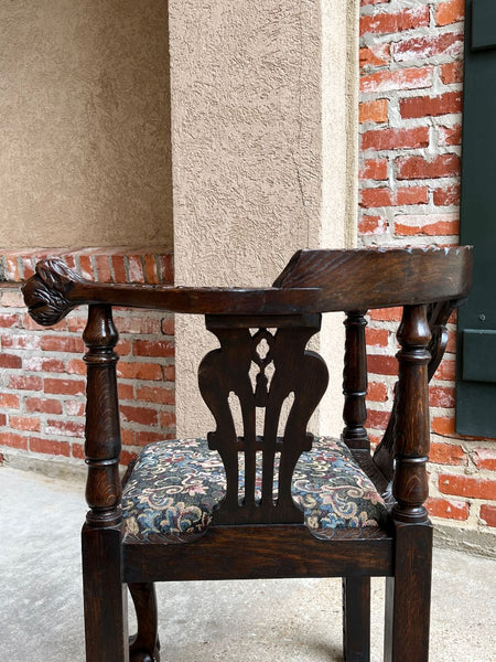 Antique English Carved Oak Corner Chair Renaissance