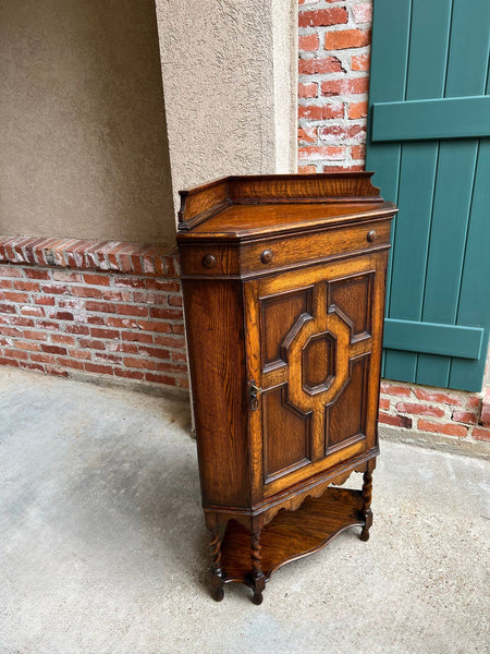 Antique English Tiger Oak Corner Cabinet Barley Twist Jacobean Arts & Crafts