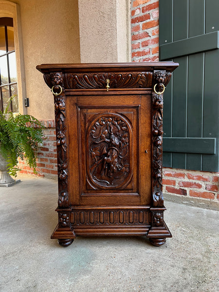 19th century French Carved Oak Hunt Cabinet Confiturier Black Forest Fox